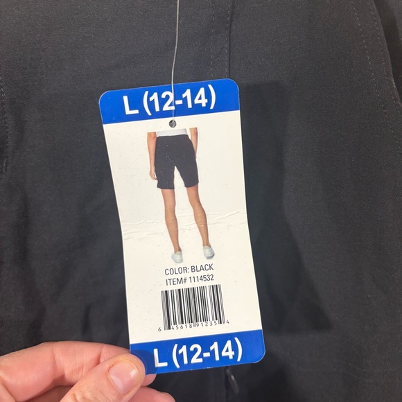 32 Degrees Ladie’s Black Cargo Shorts Size L NEW - Picture 3 of 5